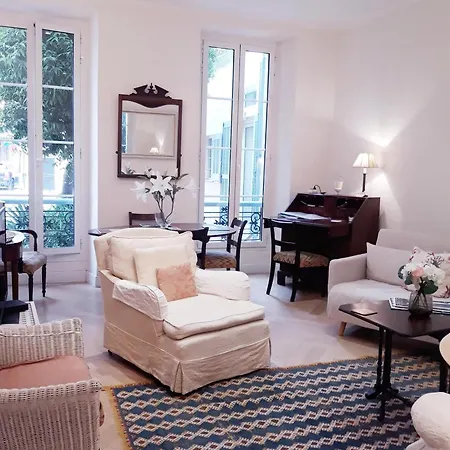 Apartmán Off 6br Spacious Sauna, Balcony &